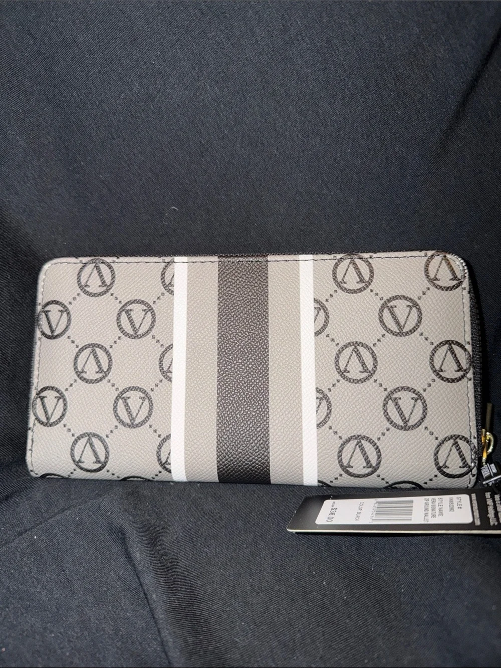 Vera Neumann vera signature